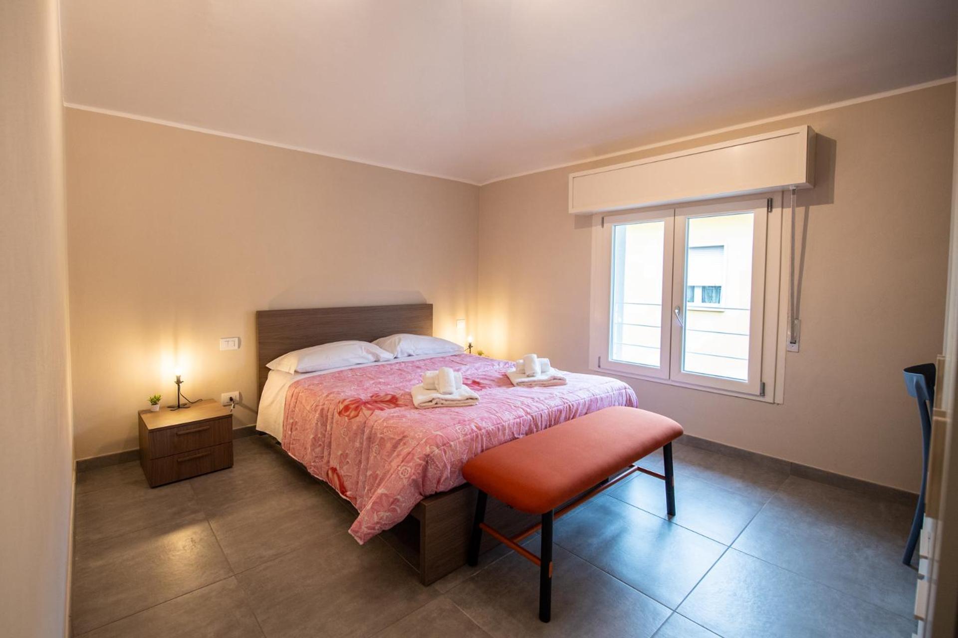 350 M Da Ospedale Maggiore L Parcheggio Prive L Rooms Parma Room photo